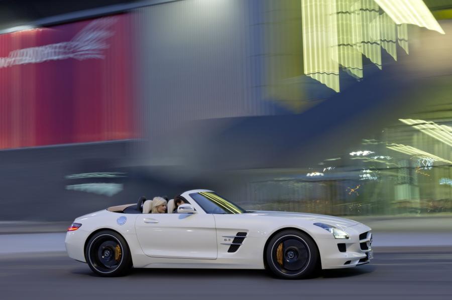  Mercedes-Benz SLS AMG Roadster 2011 года  (фото 106 из 183)